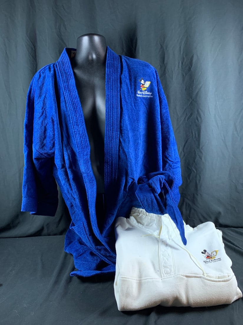 Lot of 2 original Walt Disney Feature Animation Studios cast and crew gifts (1 of 4)