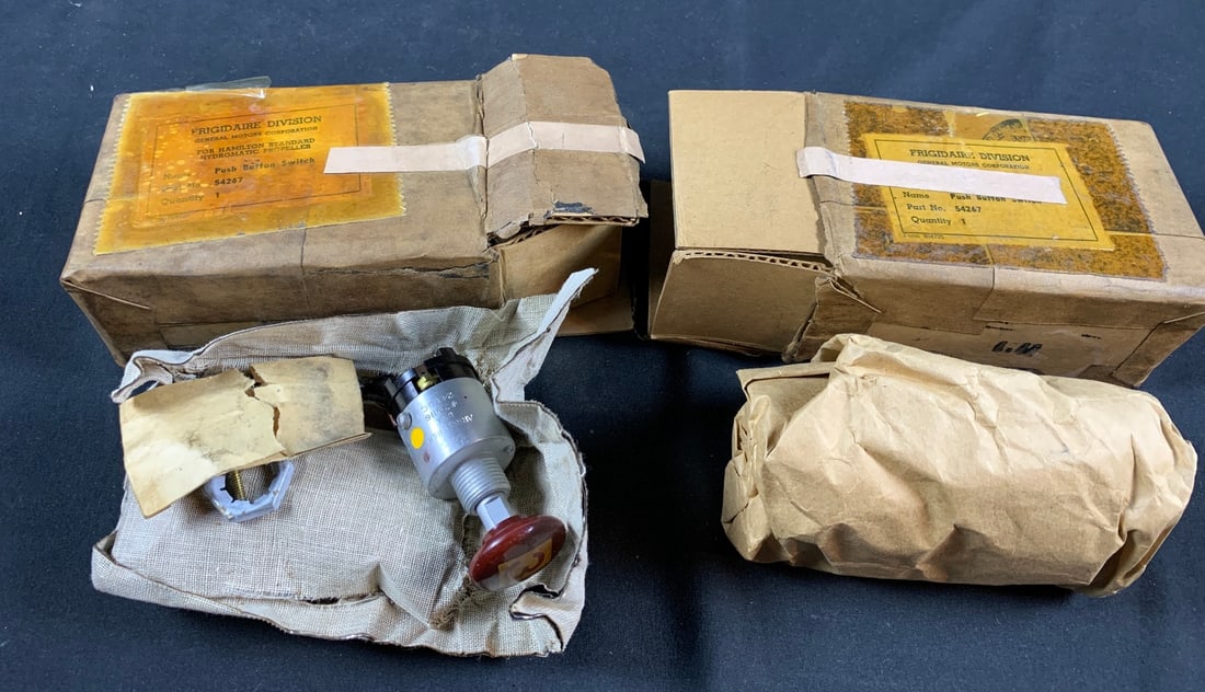 WW2 WWII B-17, B-25, B-24, B-29 Prop Feathering Switch NOS sealed in box (1 of 8)