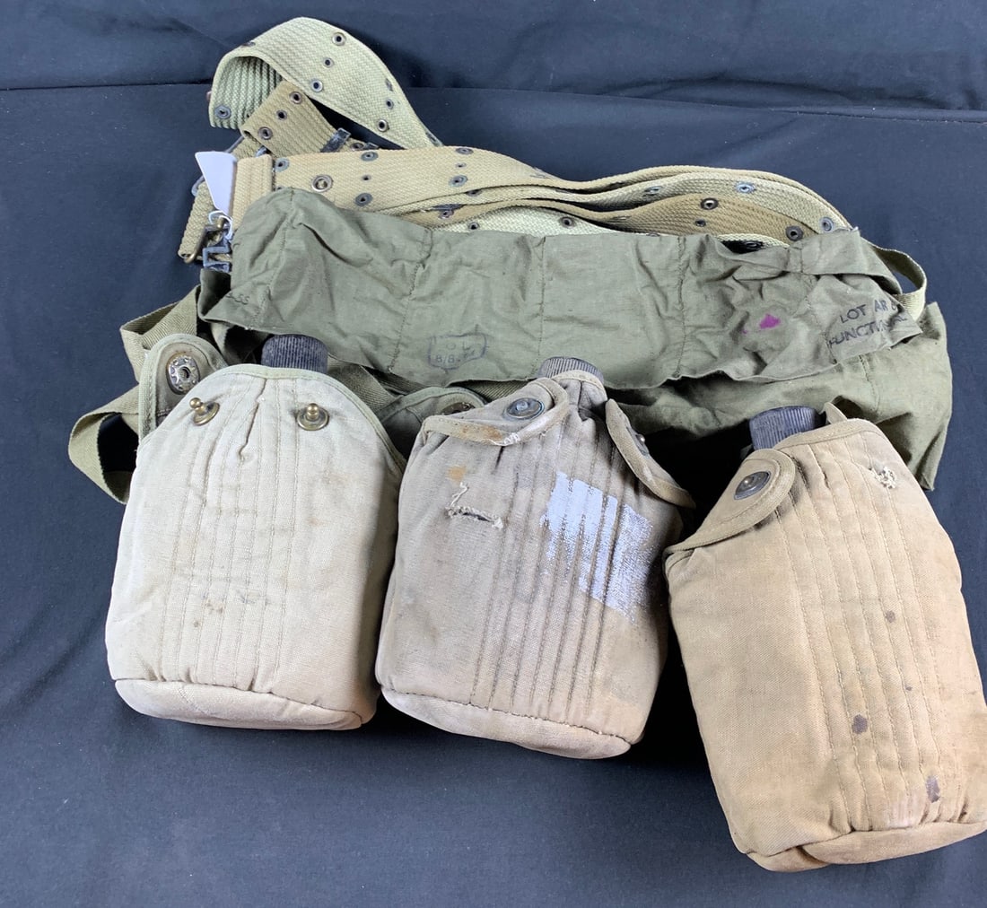 Mixed lot of WW2 WWII field gear (1 of 8)