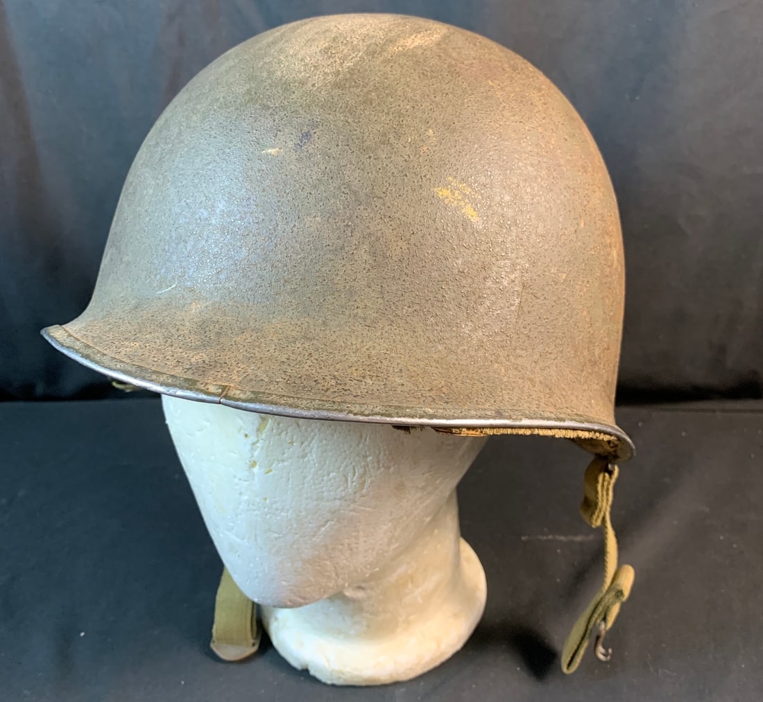 Early WW2 WWII Front seam fixed bale M1 helmet with Holly Liner (1 of 17)