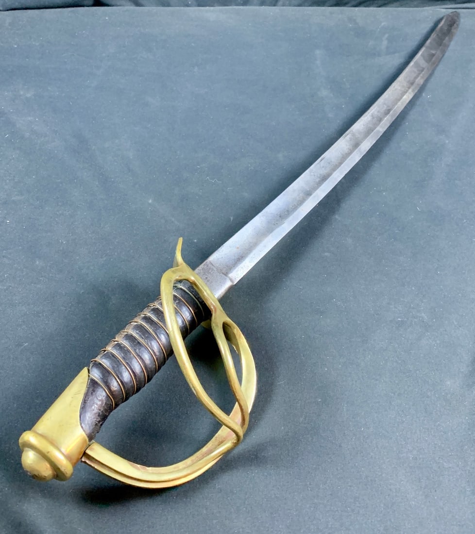 US Civil War 1862 cavalry sword (1 of 14)