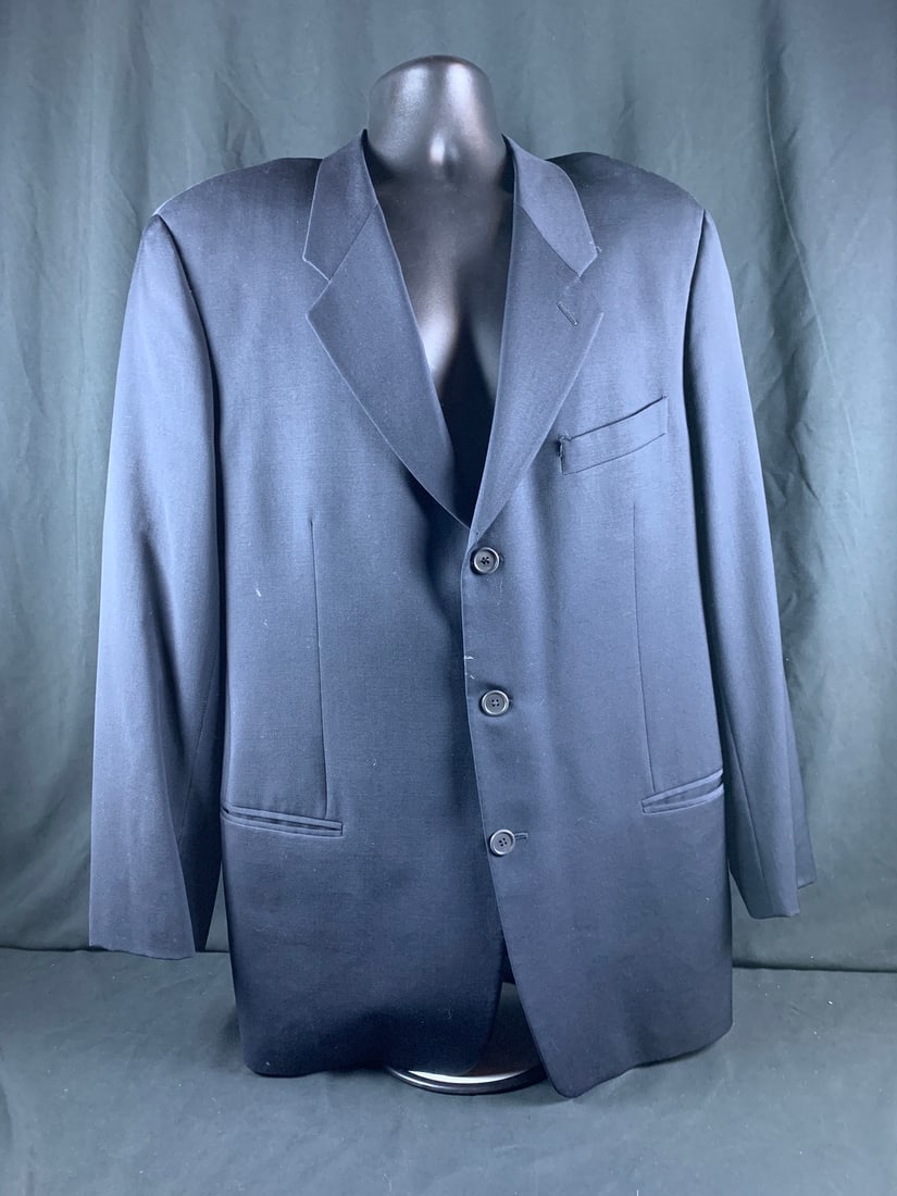 Disney Studios marked and named Jon Favreau Suit jacket for Happy Hogan Character (1 of 9)