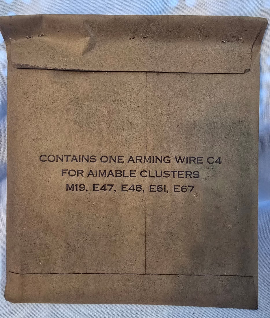 Rare Unopened WWII Arming Wire C4 for Aimable Cluster M19 E47 E48 E61 E67 (1 of 4)
