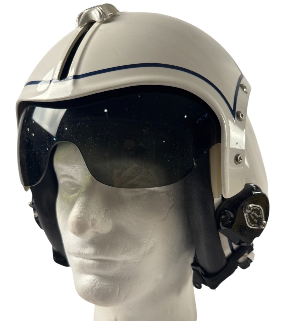 Gentex Custom HGU-2aP Flight Helmet (1 of 5)