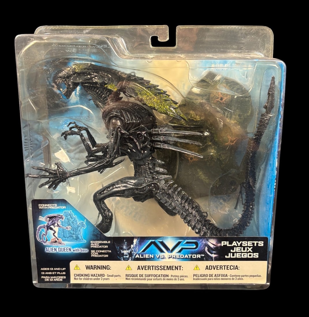 Mcfarlane Toys Avp Alien Vs. Predator Alien Queen With Base Playset (1 of 2)