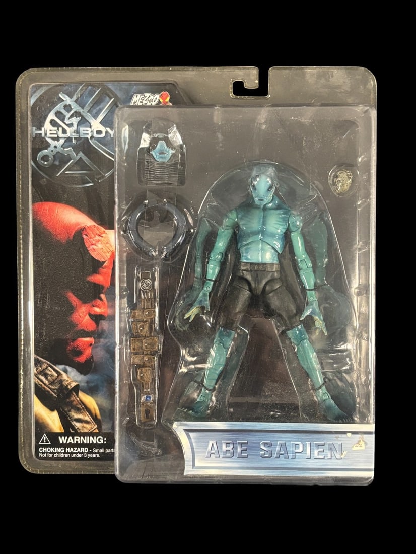 Mezco Hellboy Abe Sapien Action Figure, 2004 Series 1 (1 of 2)