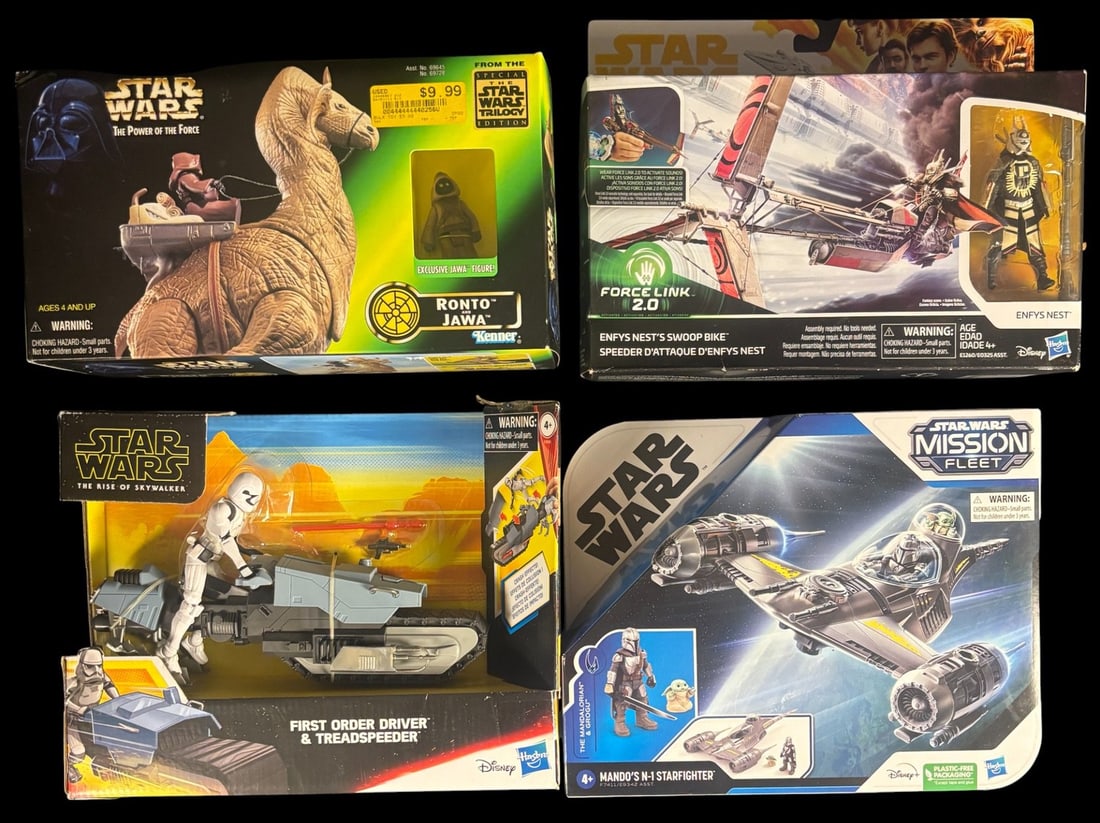 4 Star Wars Action Figure and Vehicle Sets, First Order Driver & Treadspeeder (1 of 1)