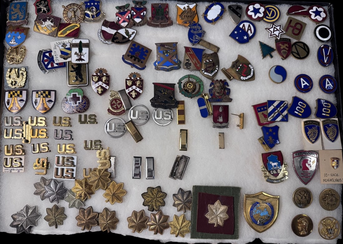 US Military Insignia Collection of Unit Crests, Rank, and Collar Brass (1 of 6)