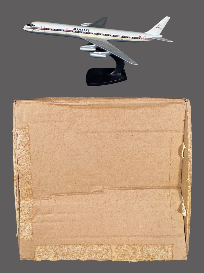 Vintage Airlift International Douglas DC-8 Desk Model w/ Original Box (1 of 5)