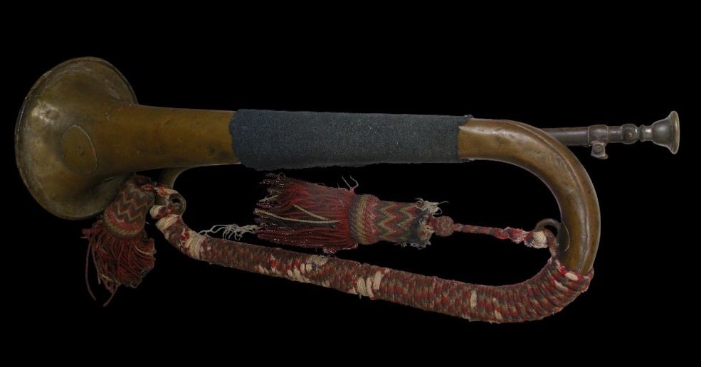 WWI Batle Damaged French Bugle US Bring Back (1 of 8)