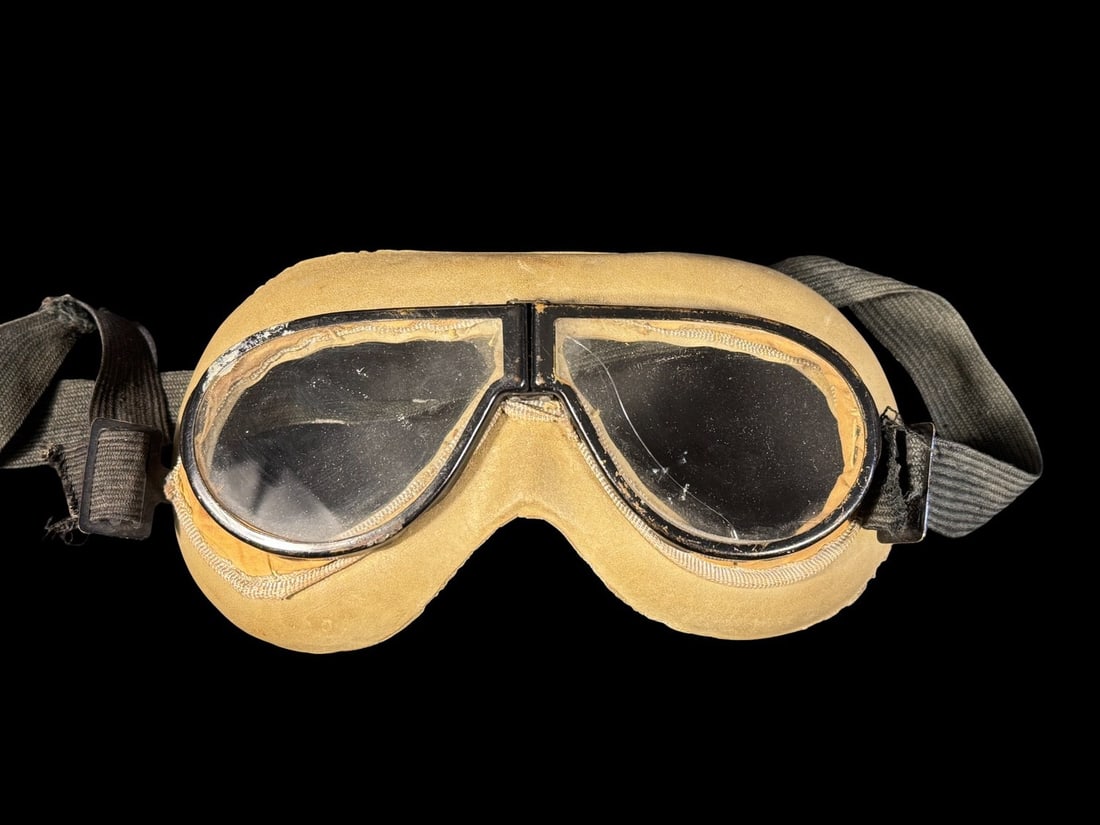 1920s-1940s Resistal Flight Goggles (1 of 2)
