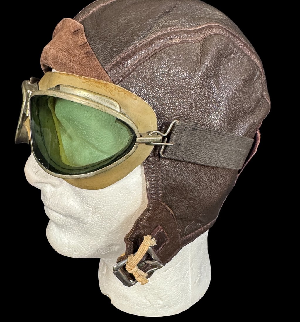 WWII USN - USMC NAF 1092-74 Flight Helmet with Wilson Type II Goggles (1 of 5)