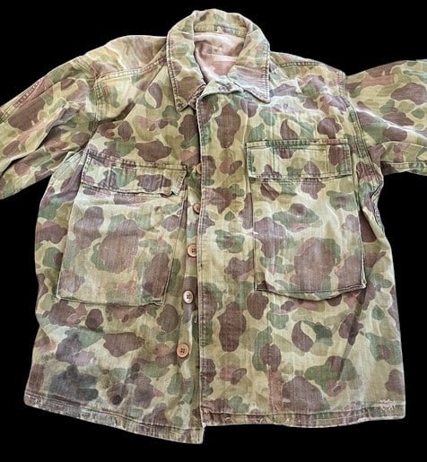 RARE - WWII U.S. Army M1942 Camoflage HBT Jacket (1 of 3)
