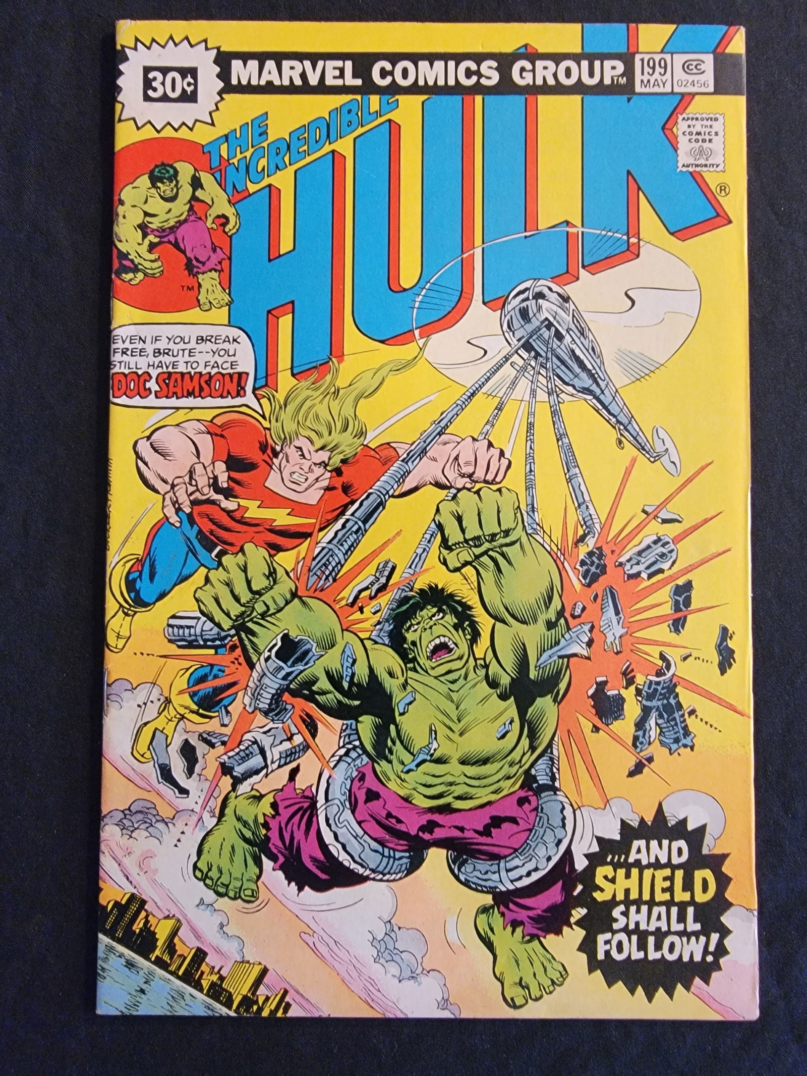 Marvel Comics The Incredible Hulk No. 199 May 1976 (1 of 2)
