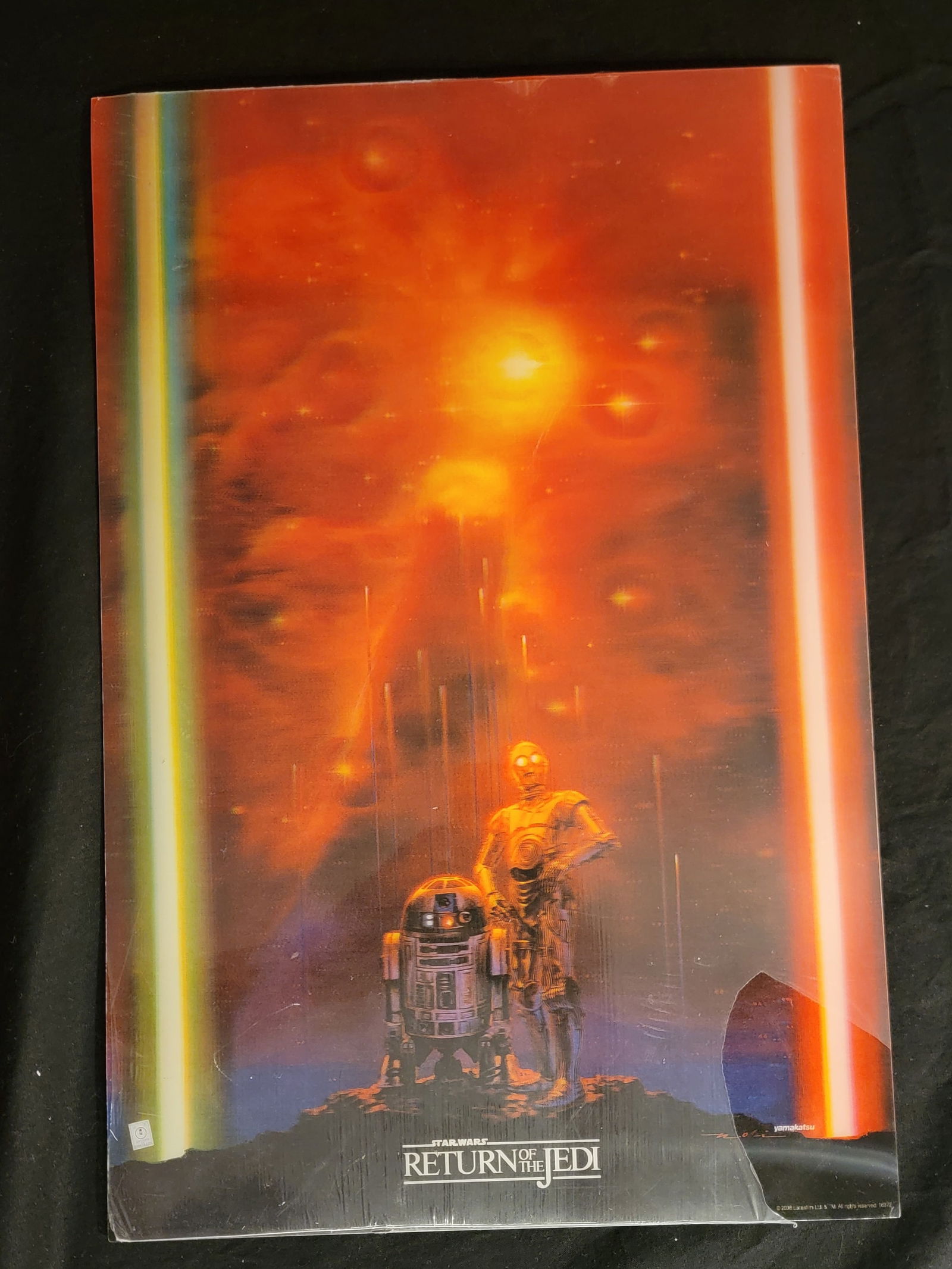 Star Wars Return of the Jedi Yamakatsu Style Art Print by Noriyoshi Ohrai: This limited edition Star Wars: Return of the Jedi art print was produced in 2006 by Vivid Vision and features illustrative artwork by Noriyoshi Ohrai. The composition depicts the droids R2-D2 and C-3