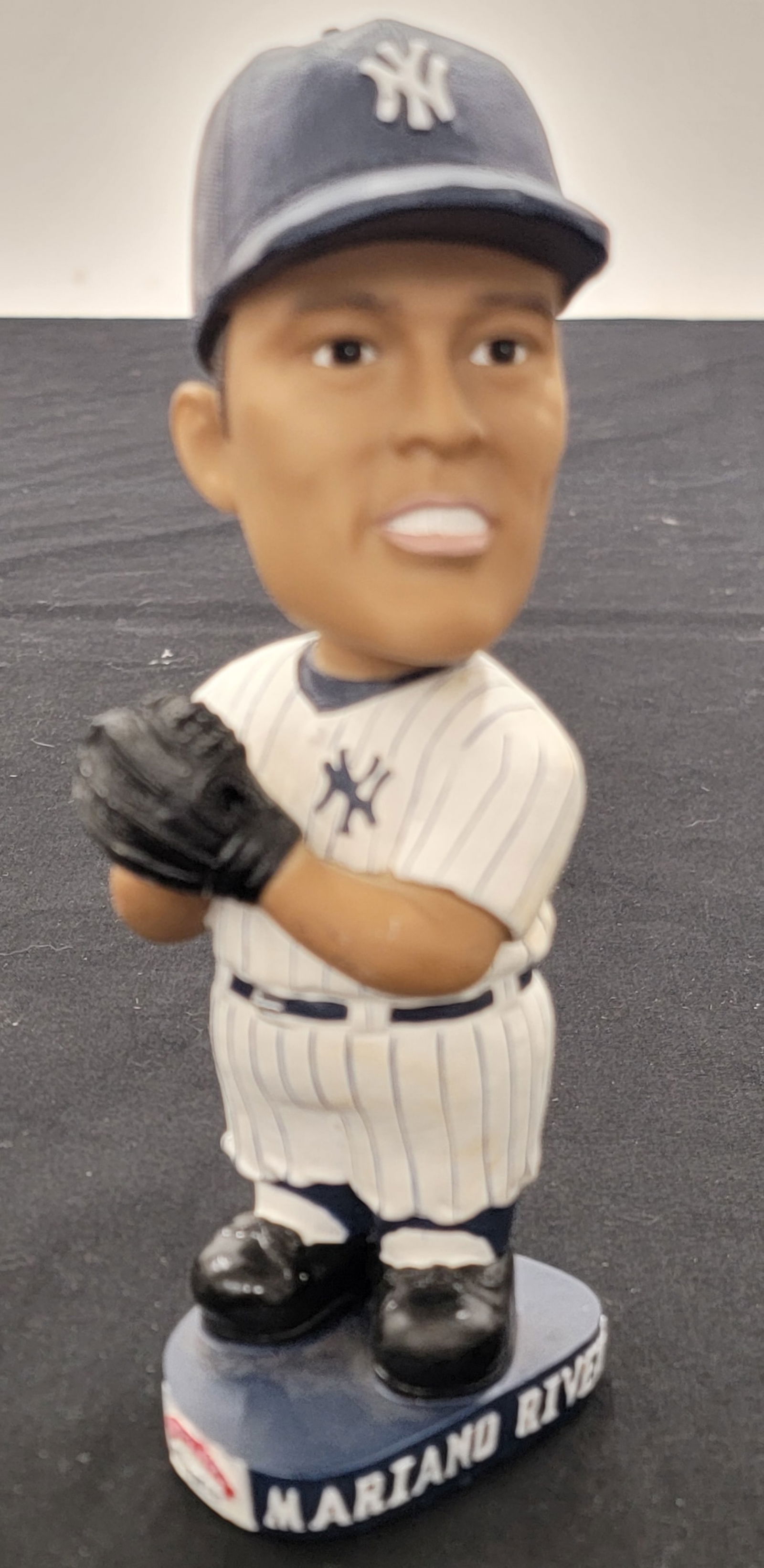 New York Yankees Mariano Rivera Hormel Promotional Bobblehead (1 of 4)