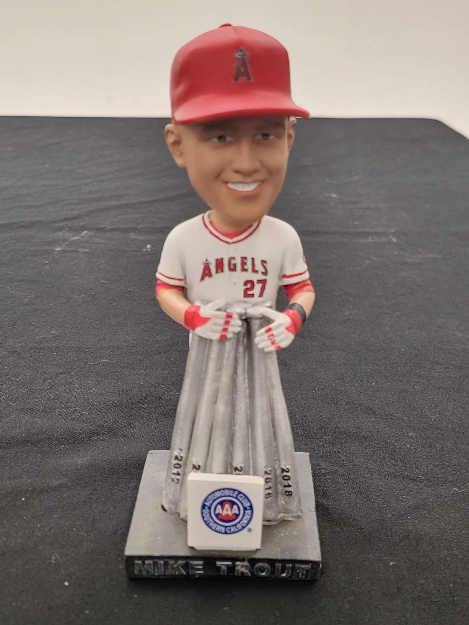2018 Mike Trout Silver Slugger Bobblehead Los Angeles Angels (1 of 4)