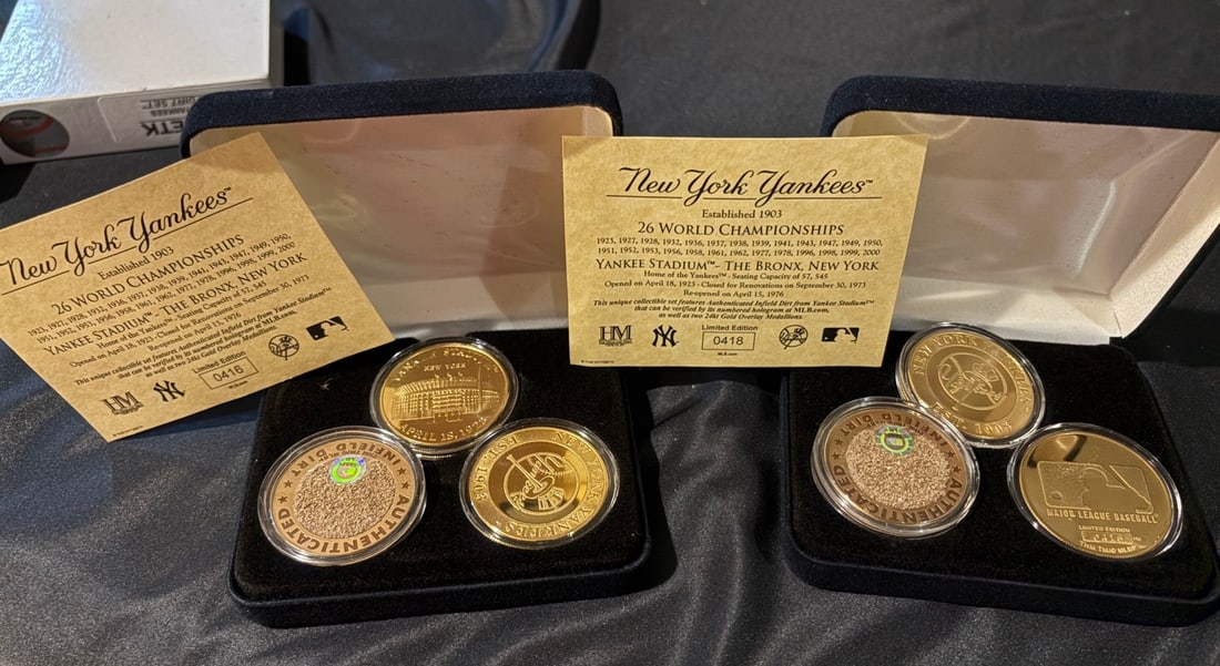 A Pair of Highland Mint New York Yankees Yankee Stadium 24kt Gold Overlay Medallion Sets (1 of 5)