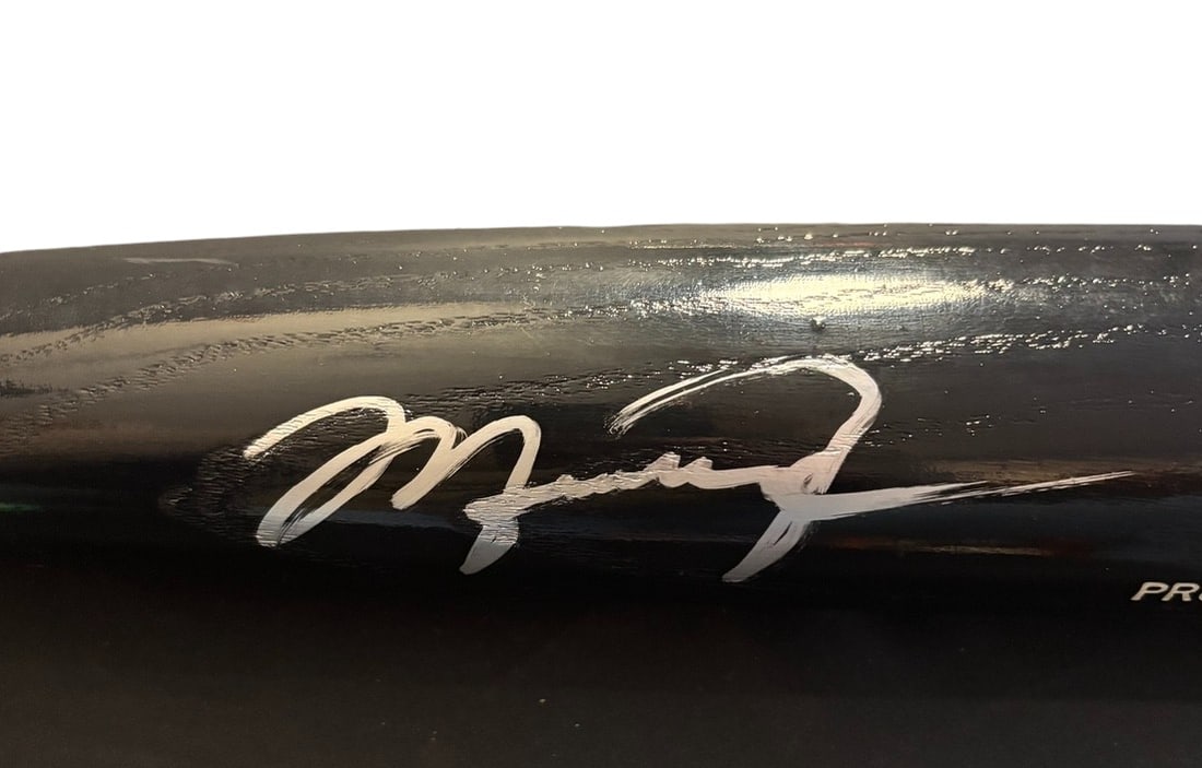 Manny Ramirez Signed Rawlings Adirondack Big Stick Professional Model Baseball Bat (1 of 4)