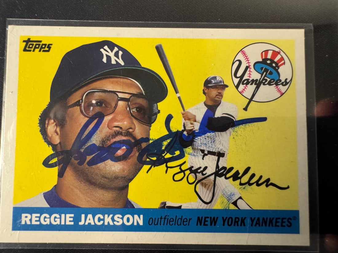 2010 Topps Vintage Legends Reggie Jackson Autographed Baseball Card (1 of 1)