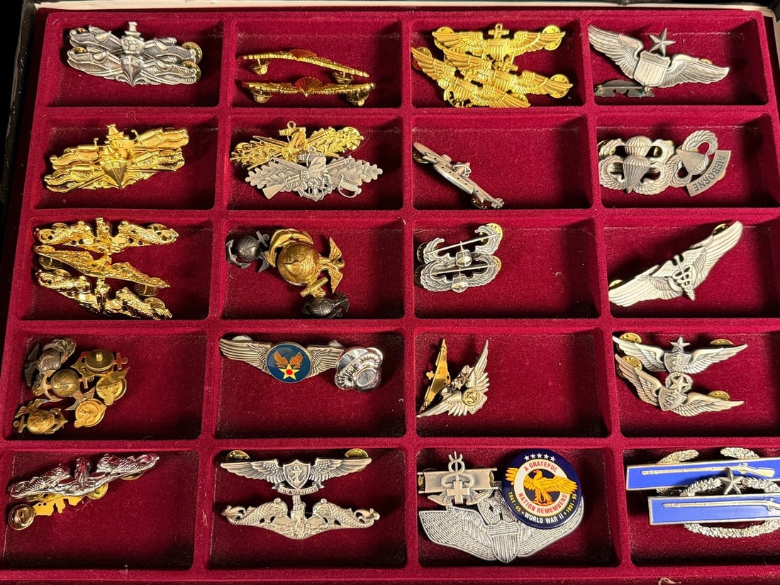 Current US Military Insignia Dealers Lot: As shown