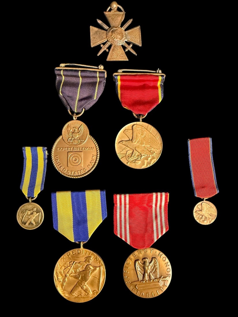 WWII USN and Army Medal Lot: Includes all as shown