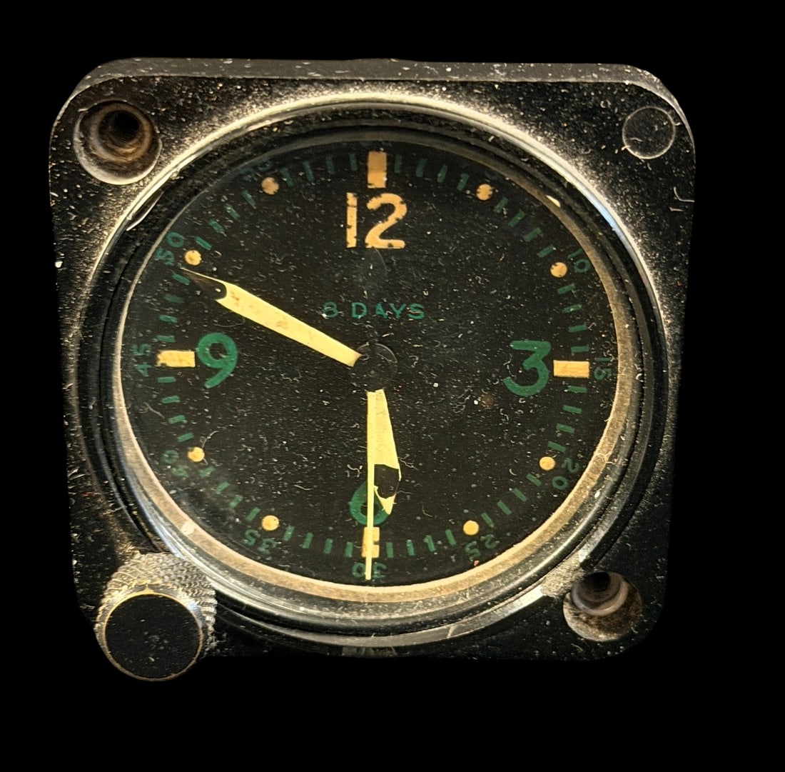 WWII AN 5743-1 Aircraft Clock by Waltham (1 of 2)
