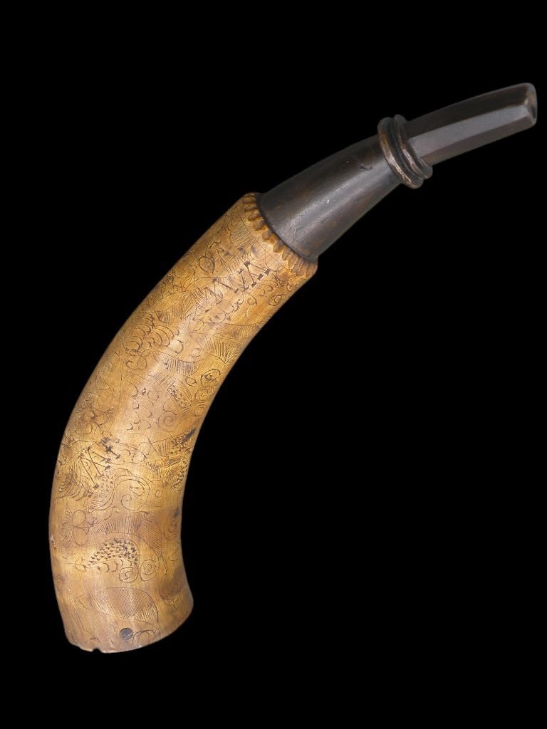 Amazing French and Indian War powder horn with campfire doodled design (1 of 10)