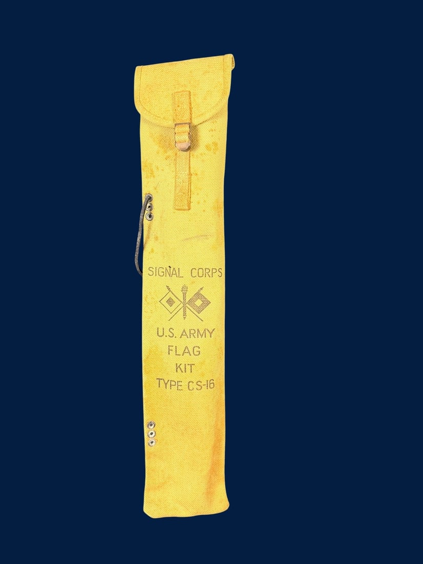 WWII US Army Signal Corps Flag Signaling Kit Complete: A United States Army Signal Corps Type CS-16 flag kit carrying case, manufactured during the WWII era. The case is constructed from heavy-duty yellow canvas designed for high visibility. The design fe