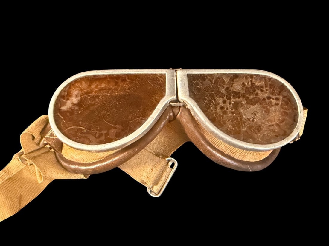 WWII Japanese Armored Crew Goggles (1 of 1)