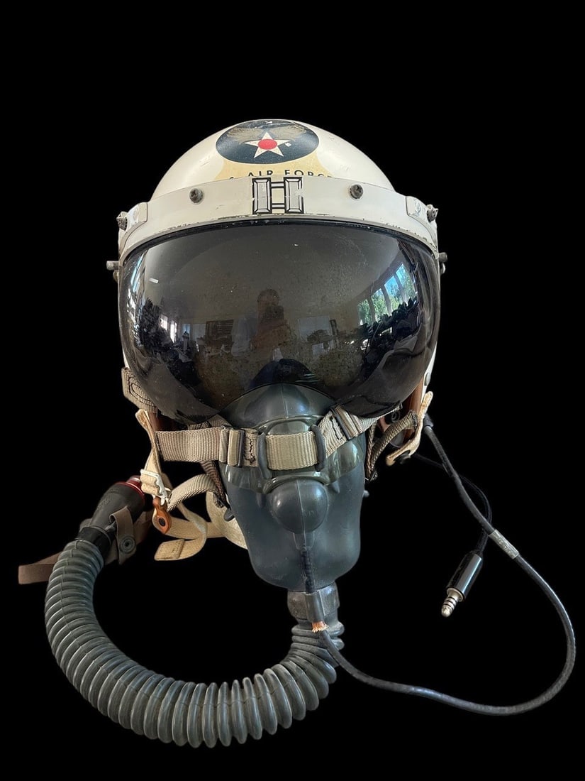 Korean War US Air Force P-1B Flight Helmet Assembly (1 of 9)