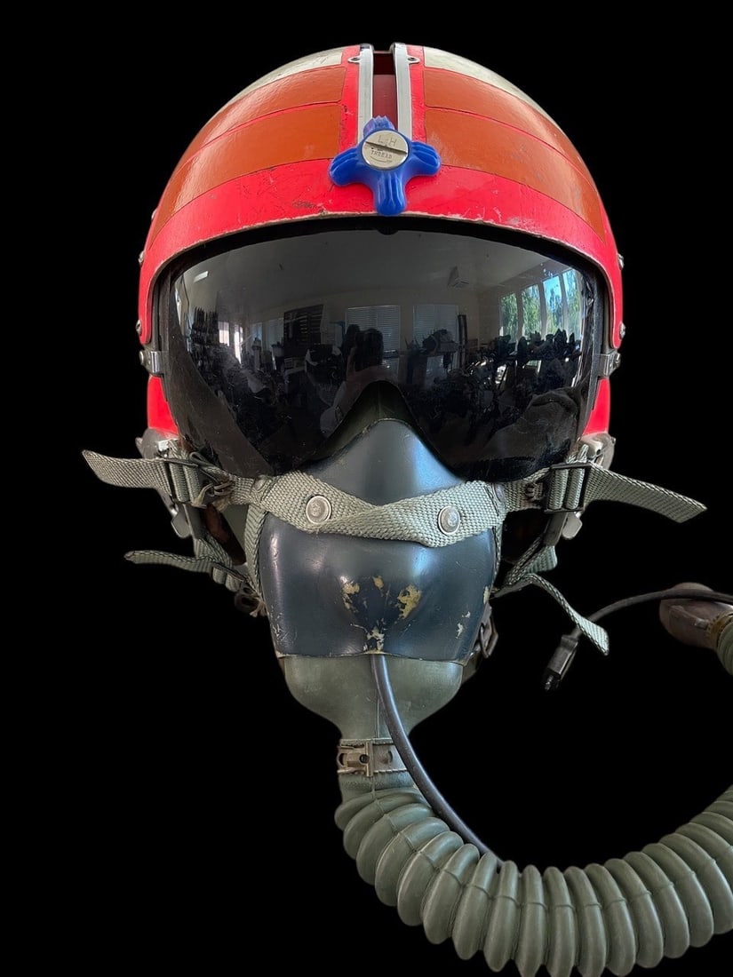 Vietnam Era APH-3 Painted Flight Helmet Assembly Attributed to VAH-3: US Navy APH-5 flight helmet and MS22001 oxygen mask assembly. The helmet is constructed of a fiberglass shell with a single, internally mounted tinted visor. The exterior features a custom geometric h