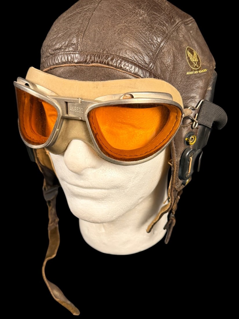 WWII A-11 Flight Helmet with AN-6530 Flight Goggles (1 of 3)