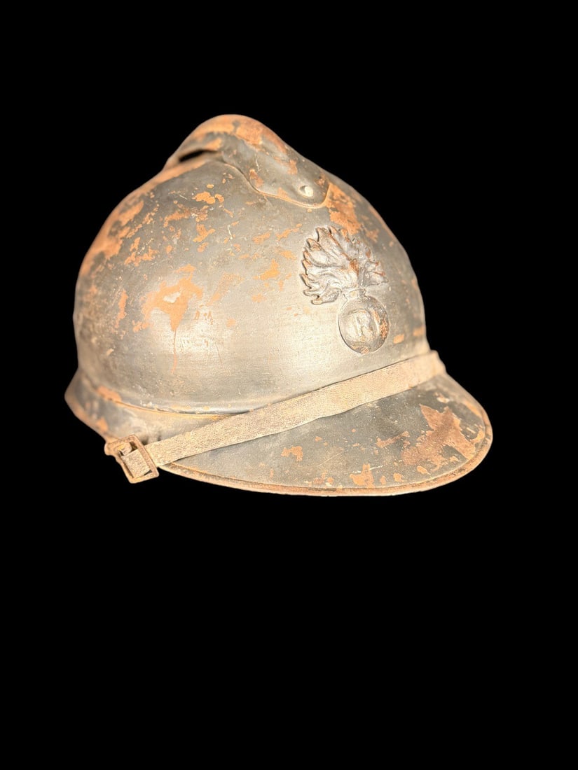 WWI French Army Helmet (1 of 2)