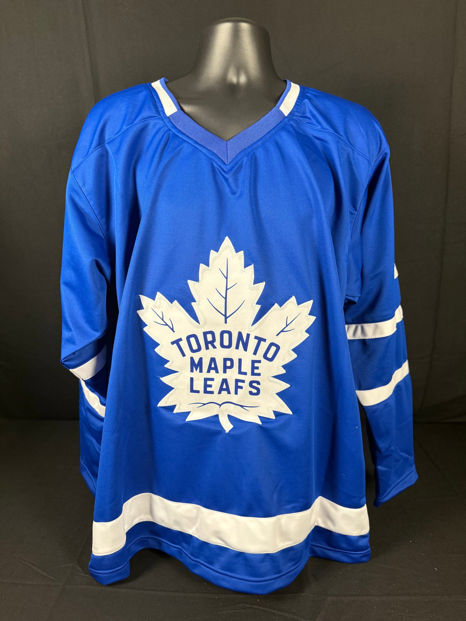 Auston Matthews Signed Toronto Maple Leafs Jersey - 2