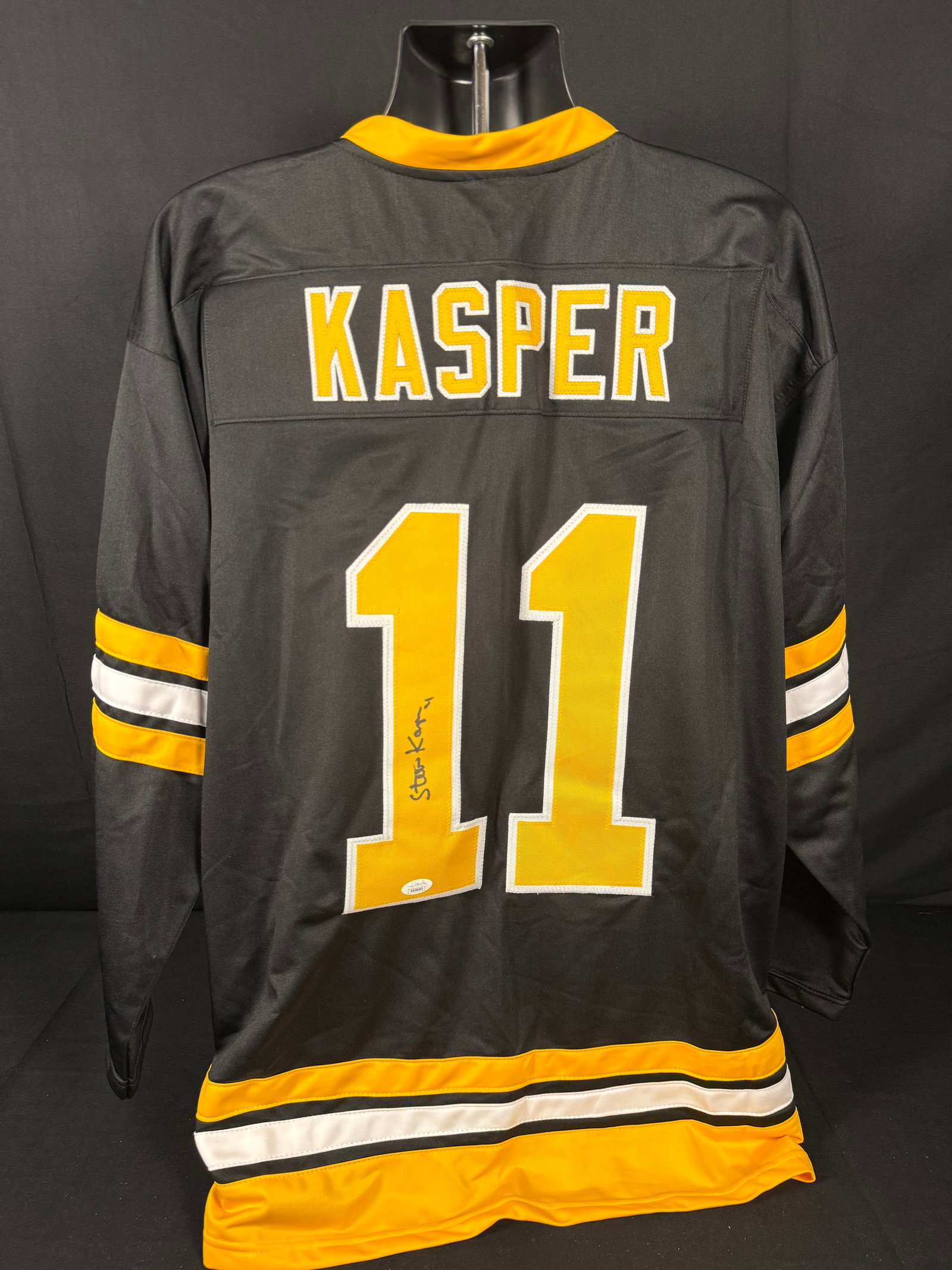 Steve Kasper Signed Boston Bruins Black Jersey: Signed custom Steve Kasper Boston Bruins jersey with COA