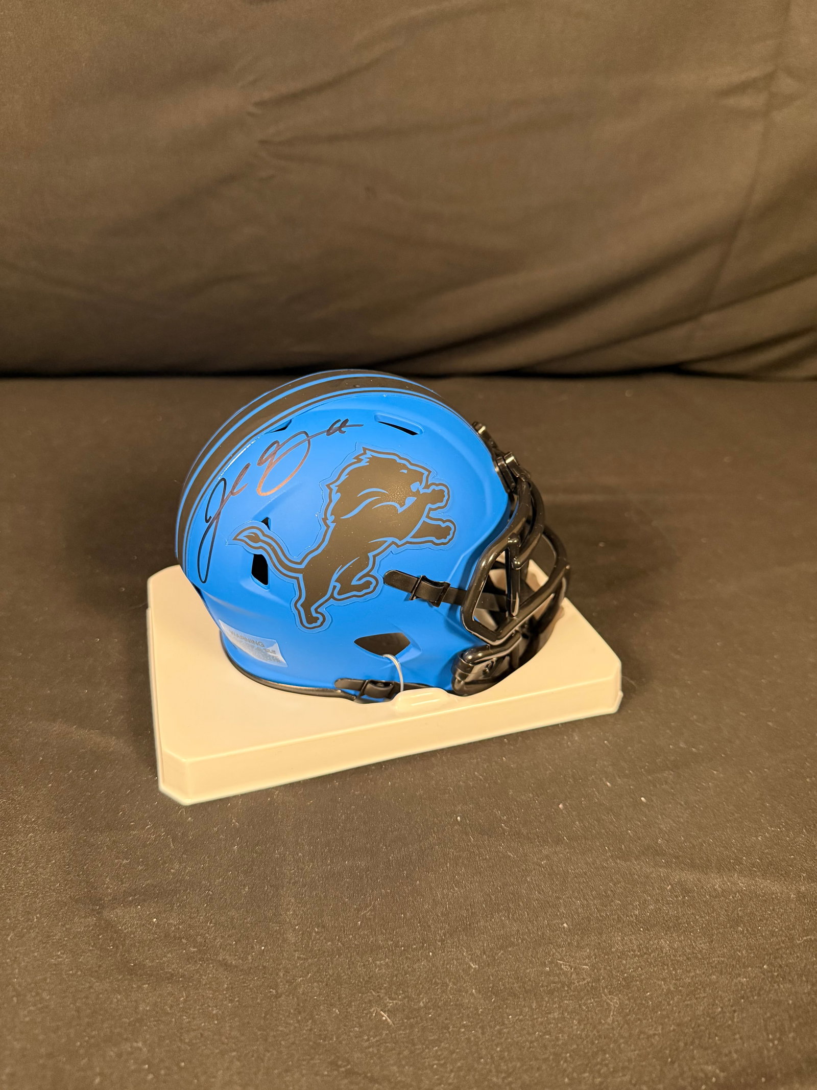 Jared Goff Signed Mini Helmet (1 of 1)