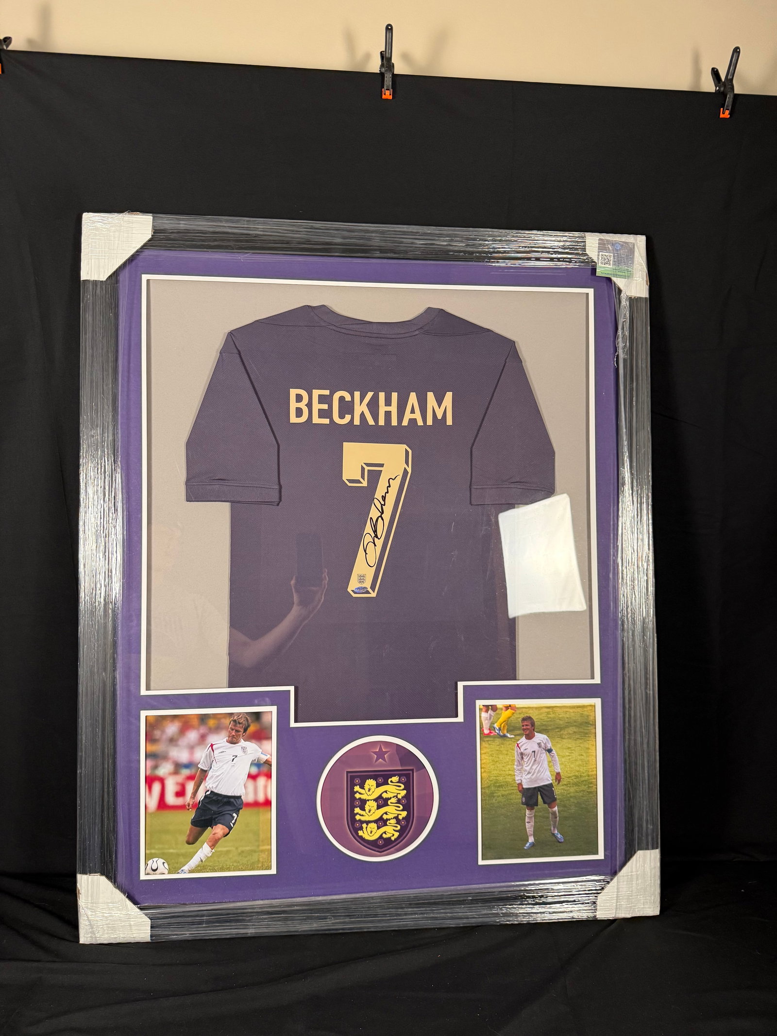 David Beckham Signed England National Team Framed Jersey: Signed framed David Beckham England National Team jersey with COA