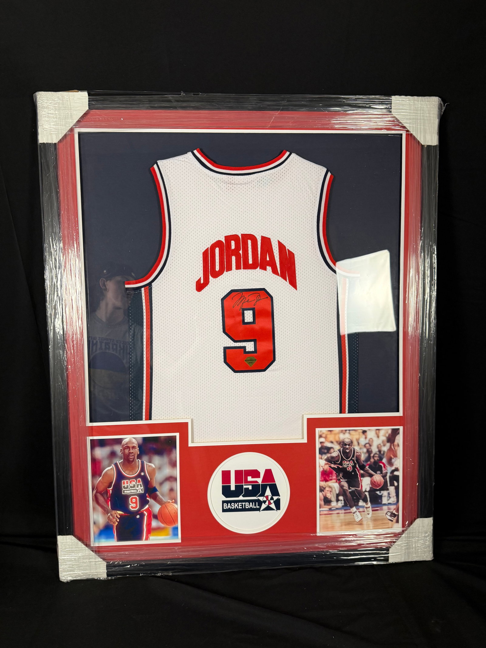 Michael Jordan Signed Team USA Framed Jersey: Signed framed Michael Jordan Team USA jersey with COA