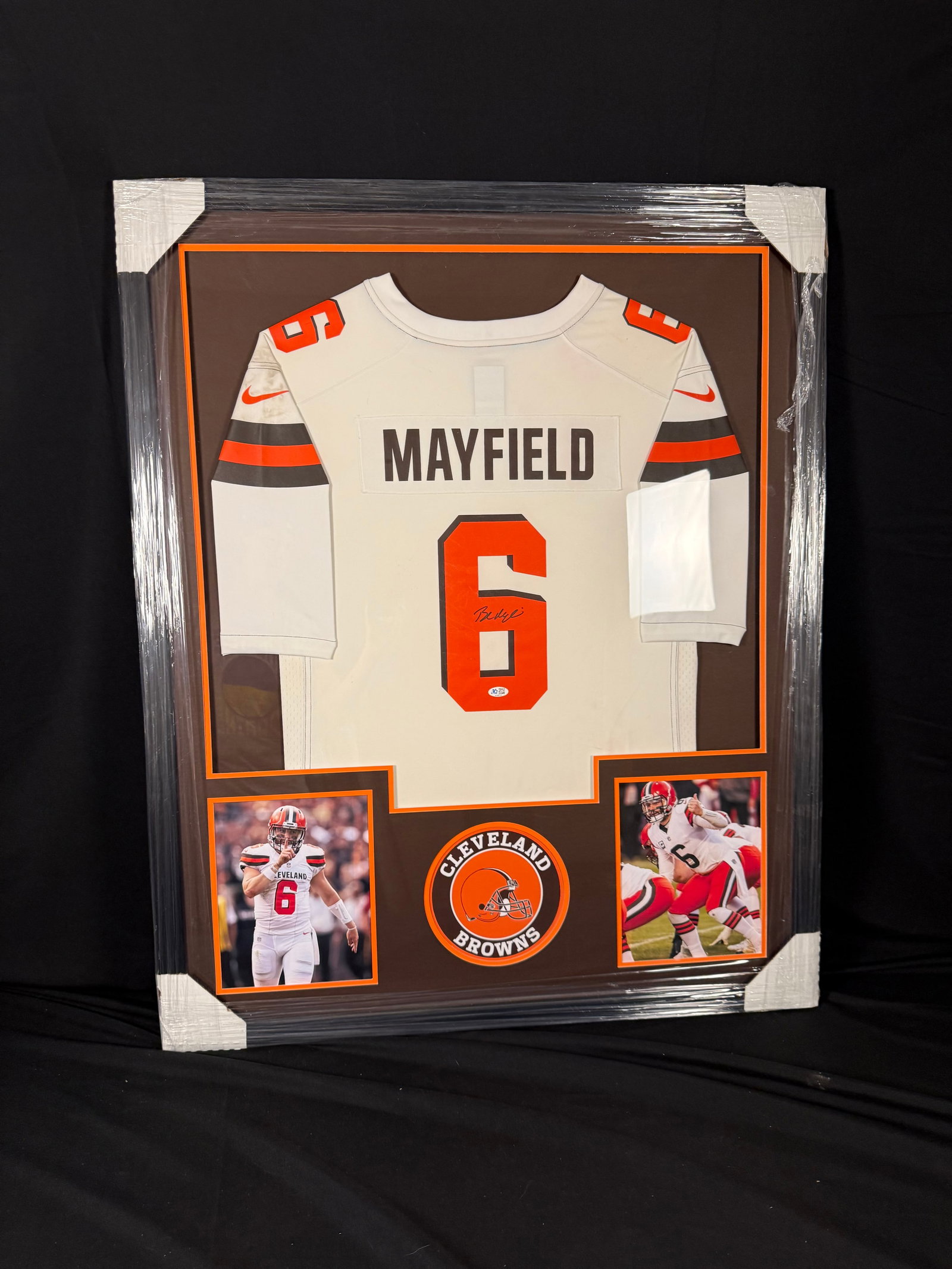 Baker Mayfield Signed Cleveland Browns Framed Jersey: Signed framed Baker Mayfield Cleveland Browns jersey with COA