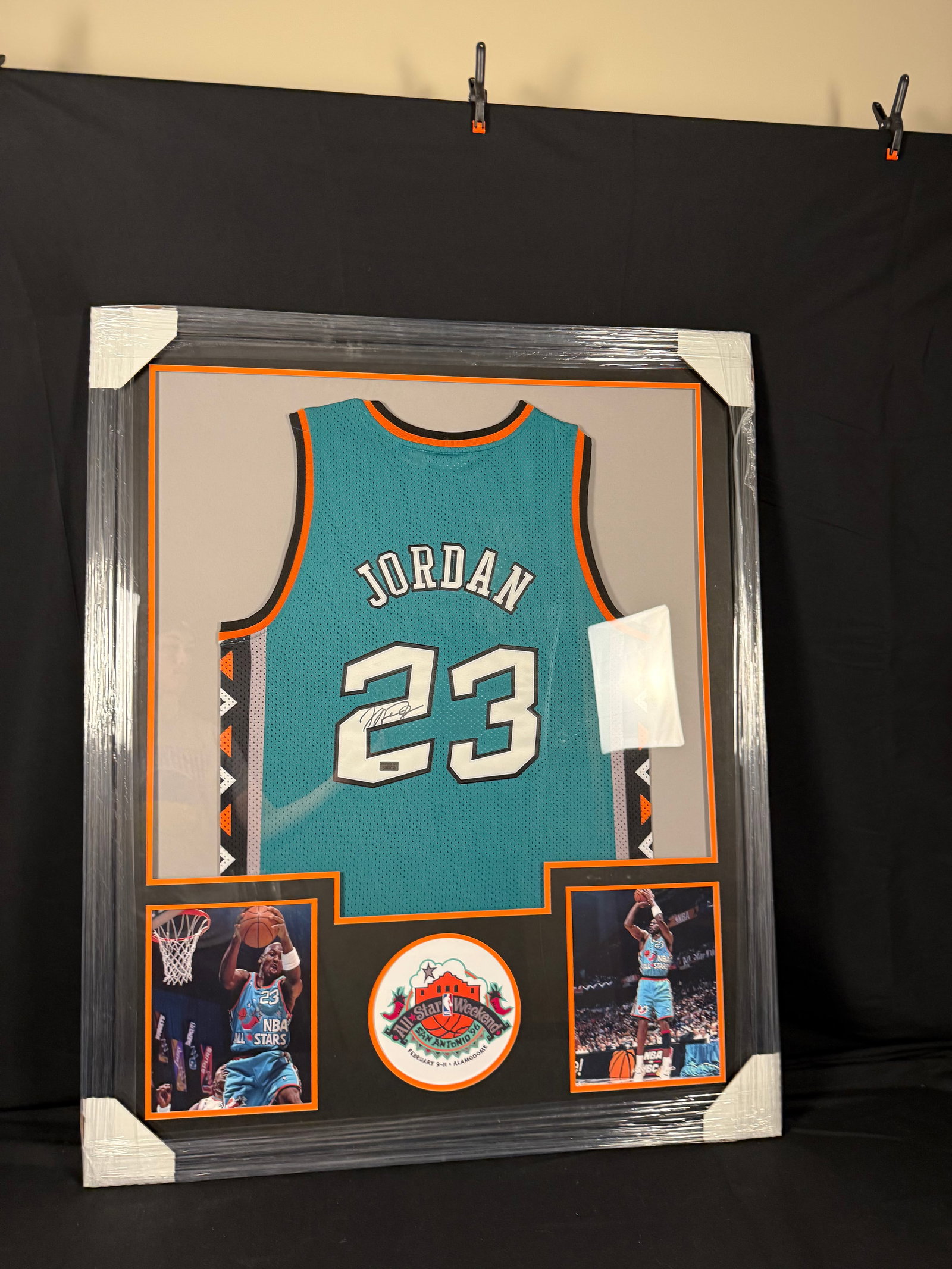 Michael Jordan Signed 1996 NBA All-Star Game Framed Jersey: Signed framed Michael Jordan 1996 NBA All-Star Game jersey with COA