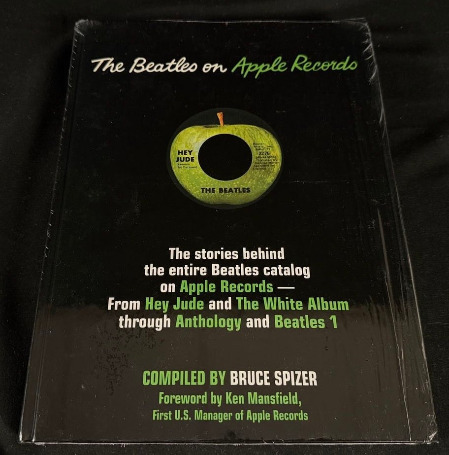 Bruce Spizer - The Beatles on Apple Records (Hardcover Reference Book) (1 of 2)