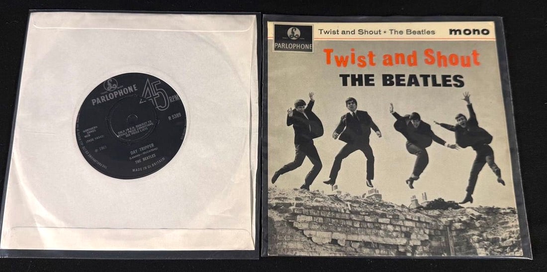 Beatles UK 45 & EP Pair - Day Tripper / We Can Work It Out Single with Twist and Shout EP (1 of 2)