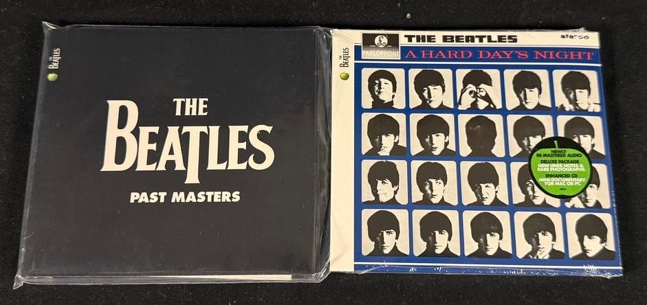 Beatles 2009 Remastered CD Pair (Past Masters & A Hard Day's Night) (1 of 2)