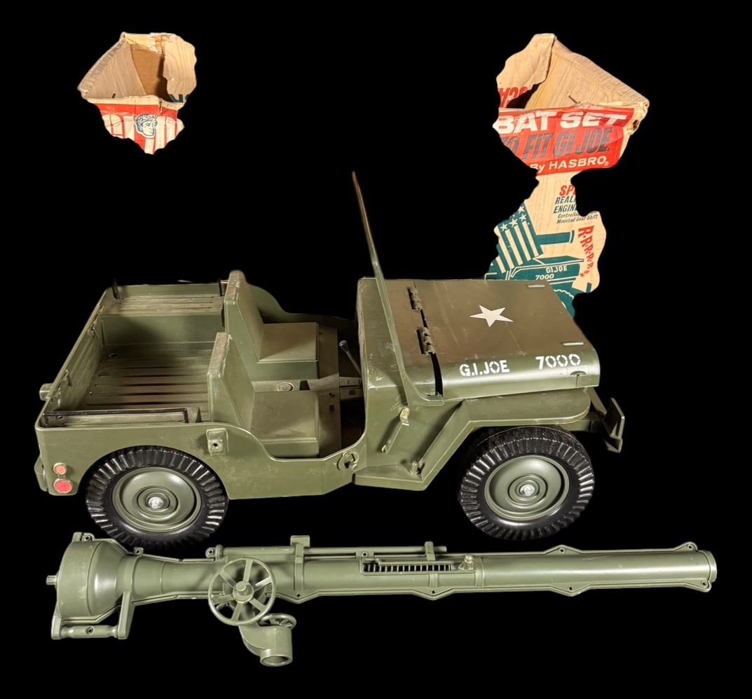 Vintage 1965 G.I. Joe Official Jeep Combat Set (1 of 8)