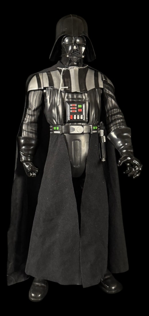 Darth Vader Collectible Figure (1 of 1)