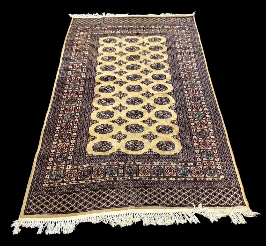 Vintage Oriental Eastern Style Carpet: Yellow and Blue eastern-style wool carpet 5'1 x 8'11
