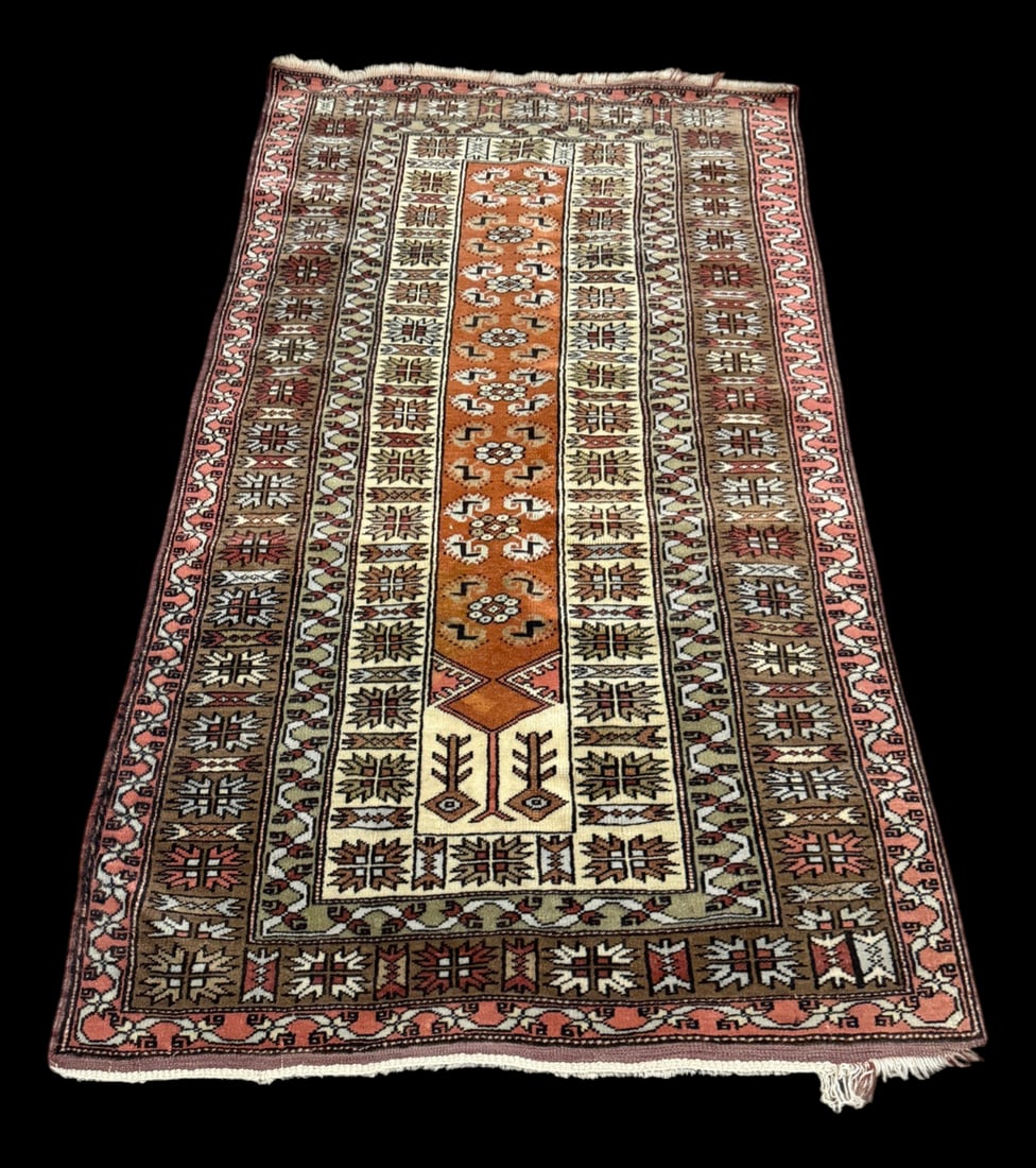 Vintage Oriental Eastern Style Carpet: Orange and White eastern-style wool carpet 3'5 x 5'11