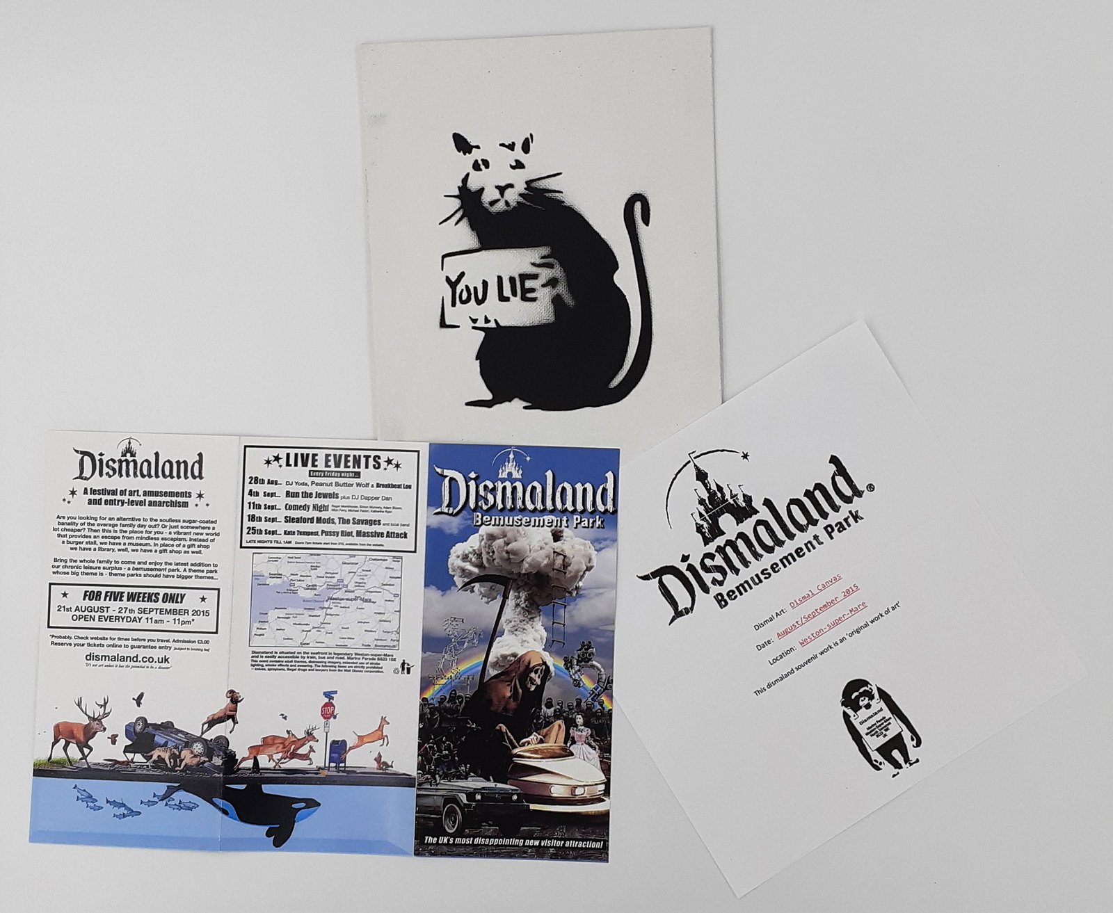 Banksy - Rat with poster - Spray canvas / cardboard: Banksy (English 1974 -) Original Dismaland souvenir with the rat and the poster. Handmade with stencils and spray. Spray paint on canvas, not a reproduction. Includes document dated August / September