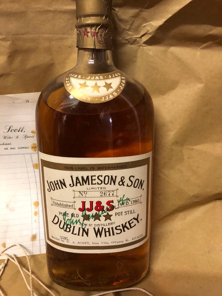 John Jameson & Son No. 2677 Dublin Whiskey quart (1 of 6)